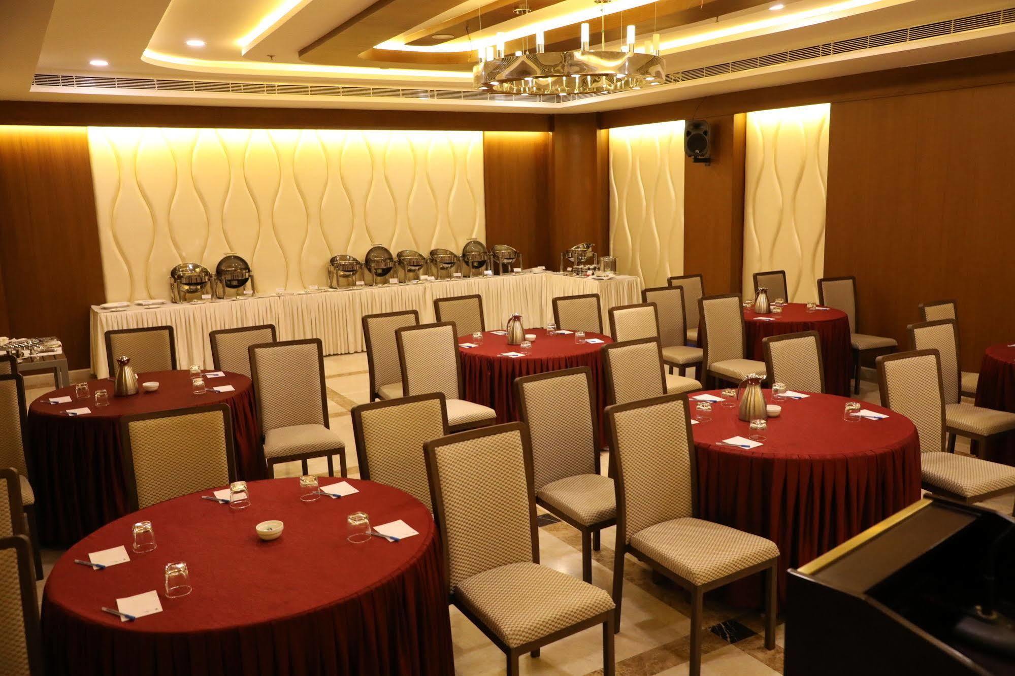 מדוראי The Thangam Grand מראה חיצוני תמונה